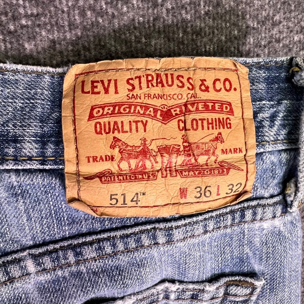 Levis 514 Jeans Mens 36x32 Light Wash Slim Straight Classic Casual Denim Retro - Picture 4 of 16